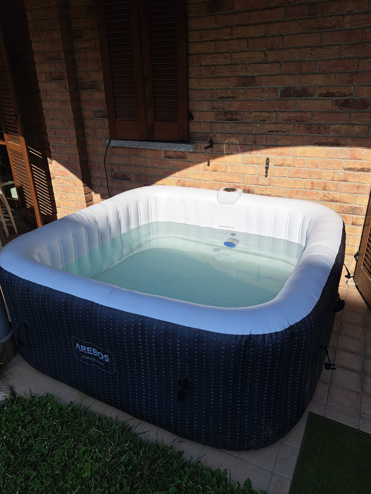 Idromassaggio In-Outdoor Piscina Benessere Massaggio Gonfiabile con LED